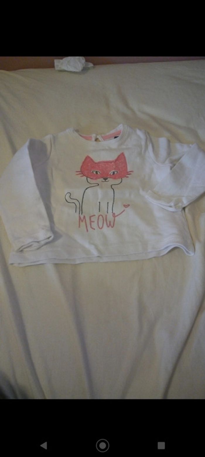 Pull fin chat avec masque rose à sequins