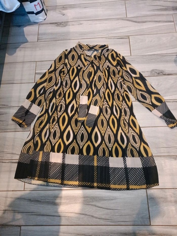 Robe en voile plissé T.38