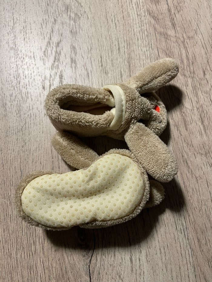 Chaussons 1 mois - photo numéro 2