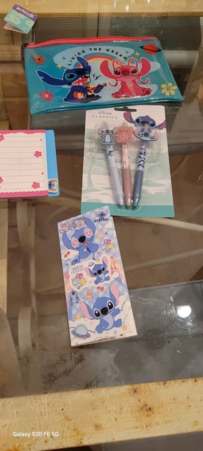 Lot petits articles papeterie Stitch Disney - photo numéro 12