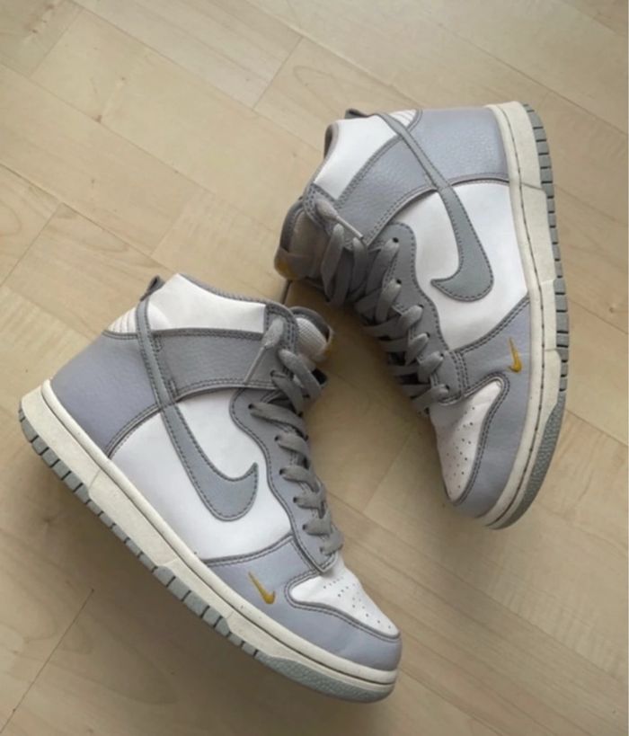 Baskets grises 38 Nike