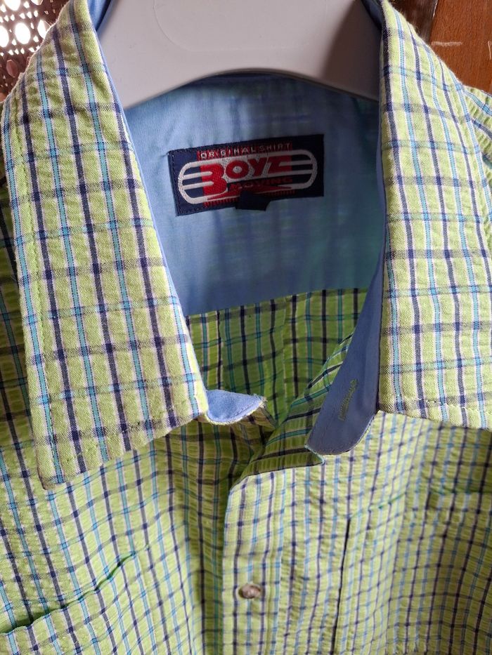 Très belle chemise garçon de qualité  16 ans. - photo numéro 3