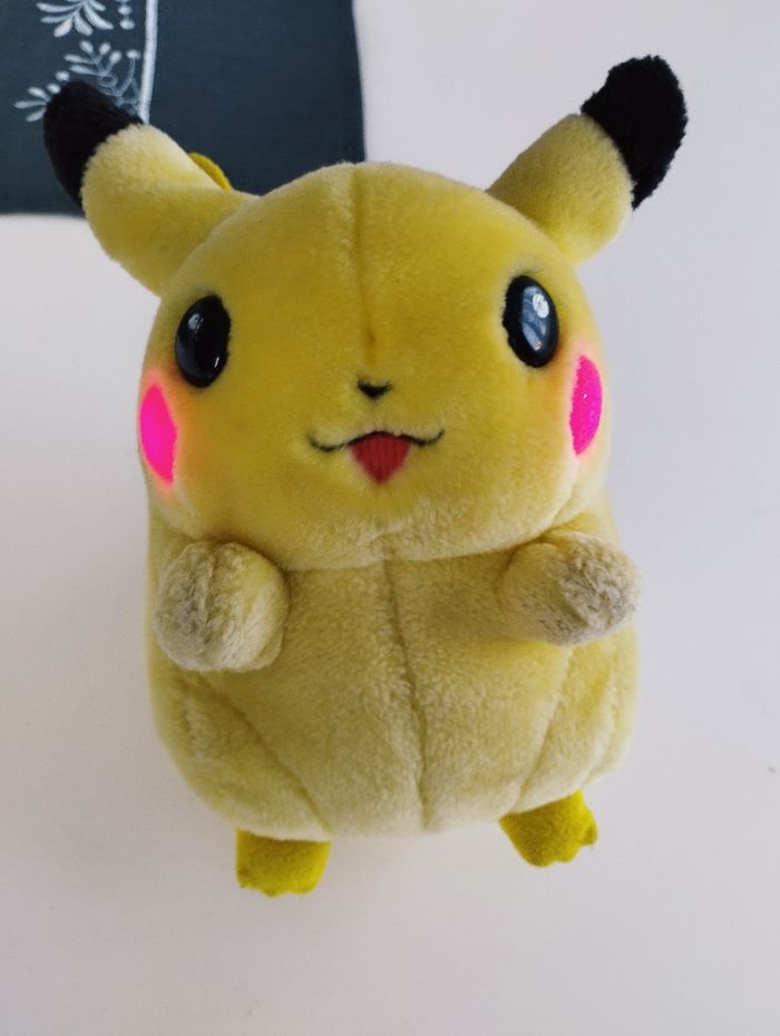 Peluche pokémon Pikachu - photo numéro 5