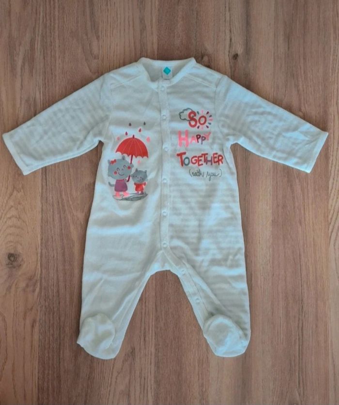Pyjama 6 mois neuf