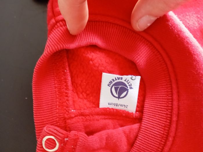 Pull rouge - photo numéro 3