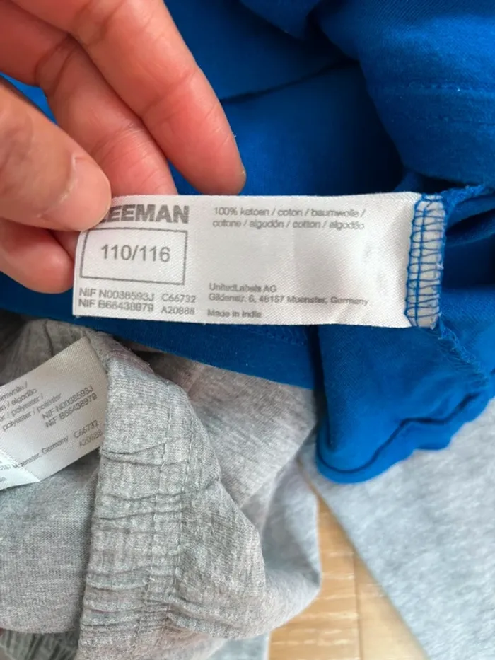 Pyjama garçon 5 -6 ans - photo numéro 10