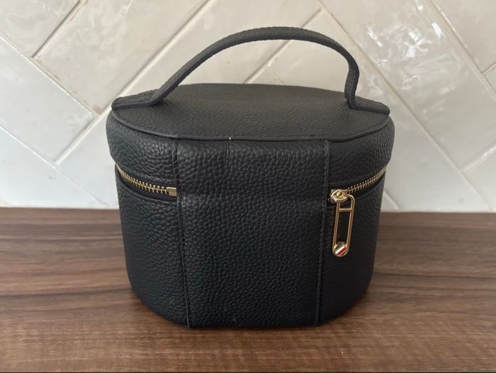 Trousse de toilette ou maquillage neuve marque Tommy Hilfiger - photo numéro 3