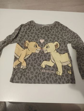 Haut Le Roi Lion Disney – Taille 5 ans – TBE 🦁💛