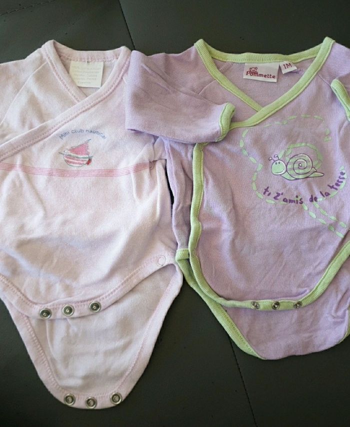 Lot 14 bodys naissance et 1 mois et 2 bonnets naissance - photo numéro 2