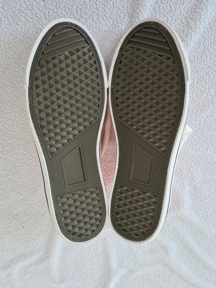 Chaussures neuves - photo numéro 6