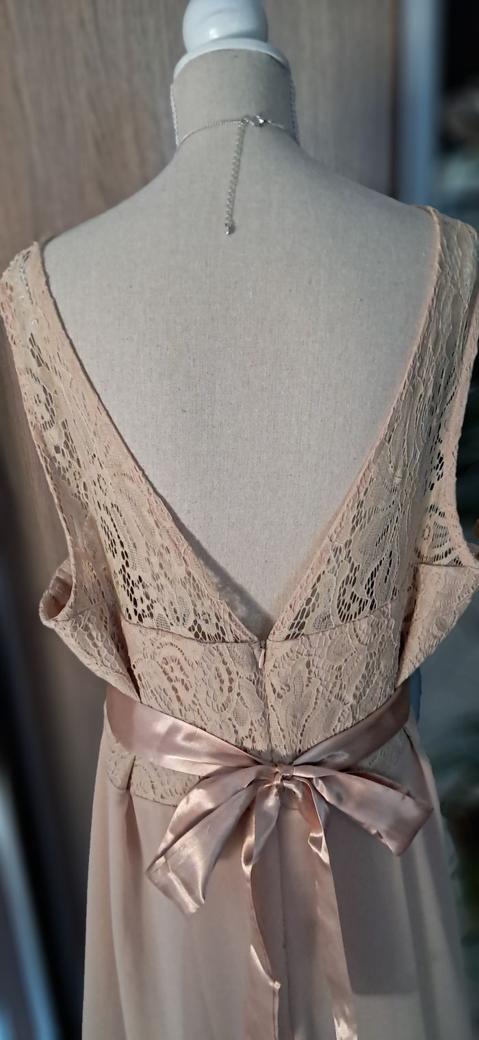 Robe de soirée couleur chair - photo numéro 2