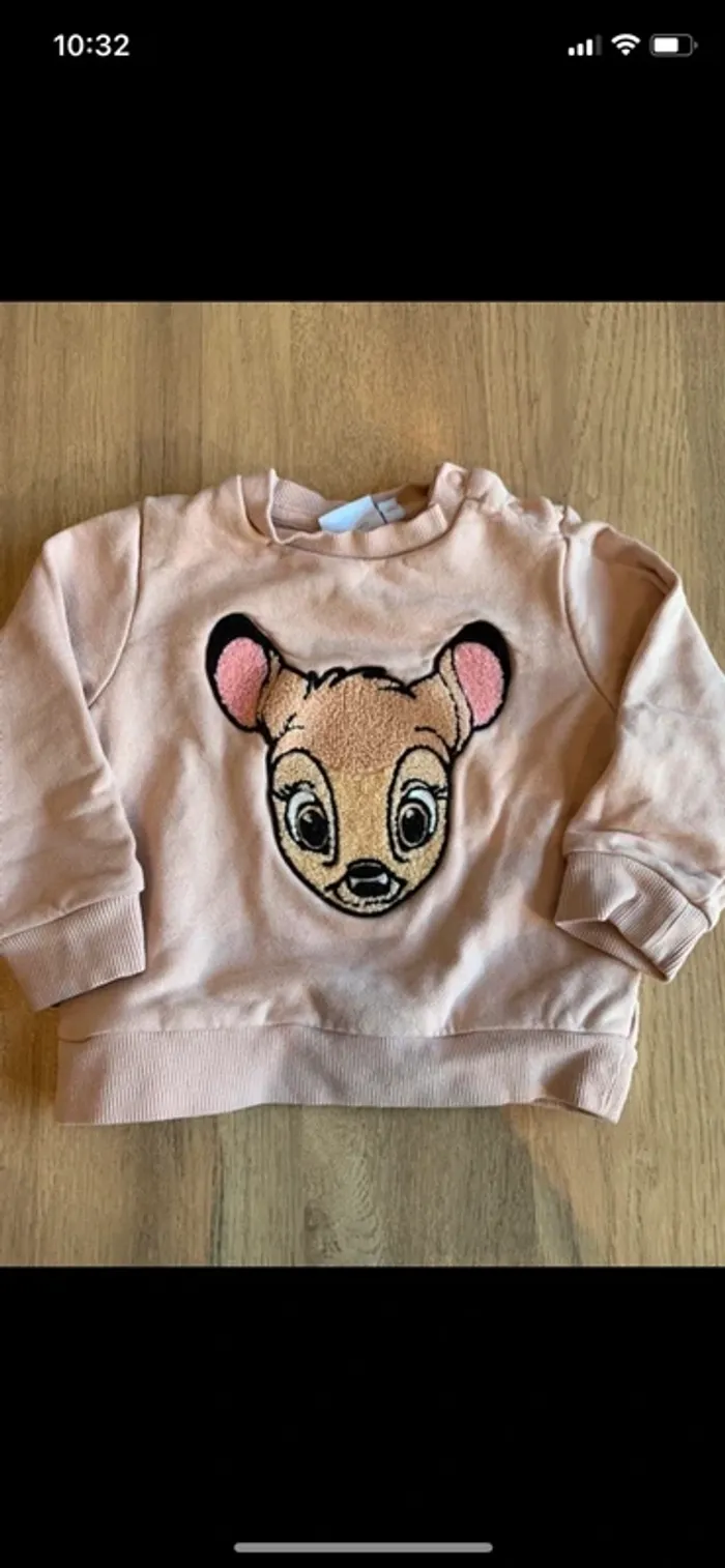 Pull Disney Bambi taille 18 mois