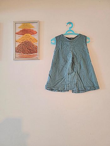 Jolie petite robe légère bleu turquoise Taille 12 mois