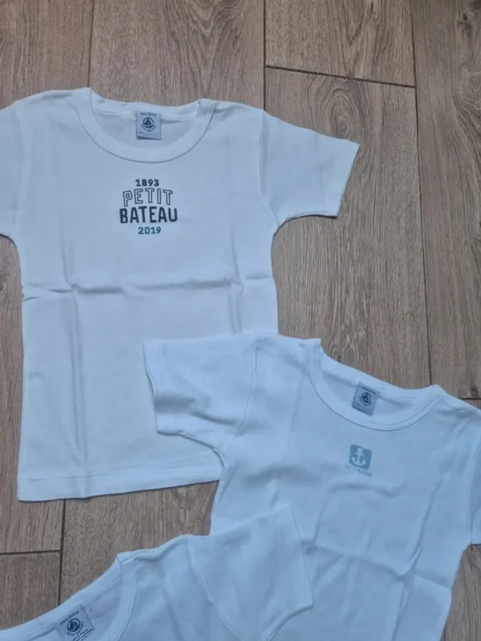 Lot de 4 hauts nuits/ sous-vêtements MC "petit bateau / absorba" 4 ans neufs jamais portés - photo numéro 2