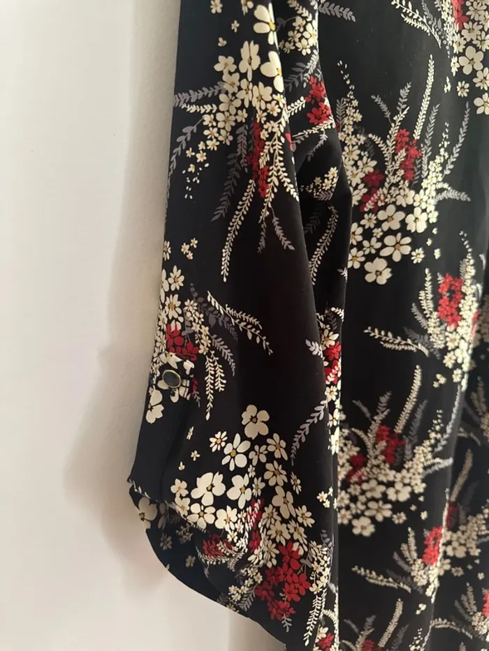 Robe courte noire fleurie, mamouchka, taille 38 - photo numéro 5