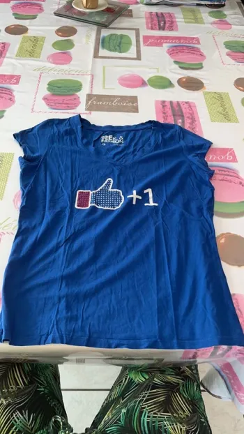 Tee-shirts Cache Cache