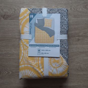 Parure de lit 2 personnes 240x220cm l'incroyable NEUVE