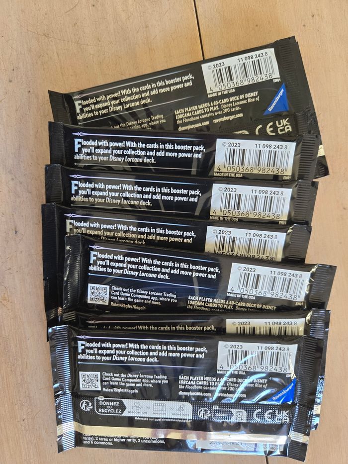 Lorcana  lot de 8 boosters anglais Rise of the Floodborn 1rst print 2023 - photo numéro 2