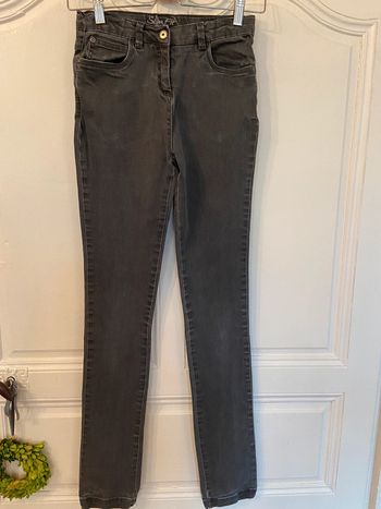 Jean slim gris Cyrillus taille 16 ans.