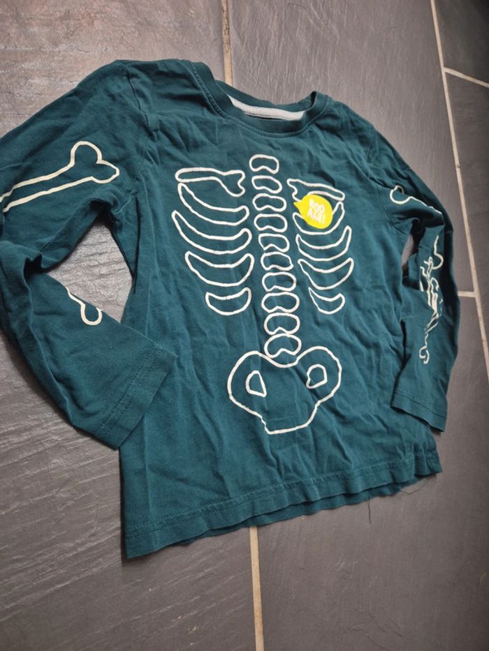 Haut vert squelette - photo numéro 2