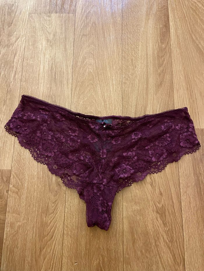 Culotte brésilienne en dentelle 38