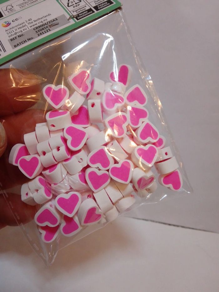Perles de loisirs "cœurs roses" + fil - photo numéro 3