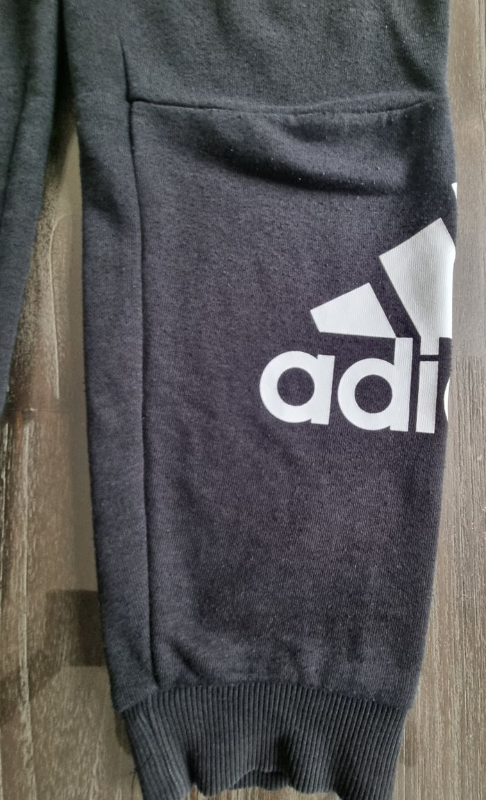 Survêtement Adidas - photo numéro 3