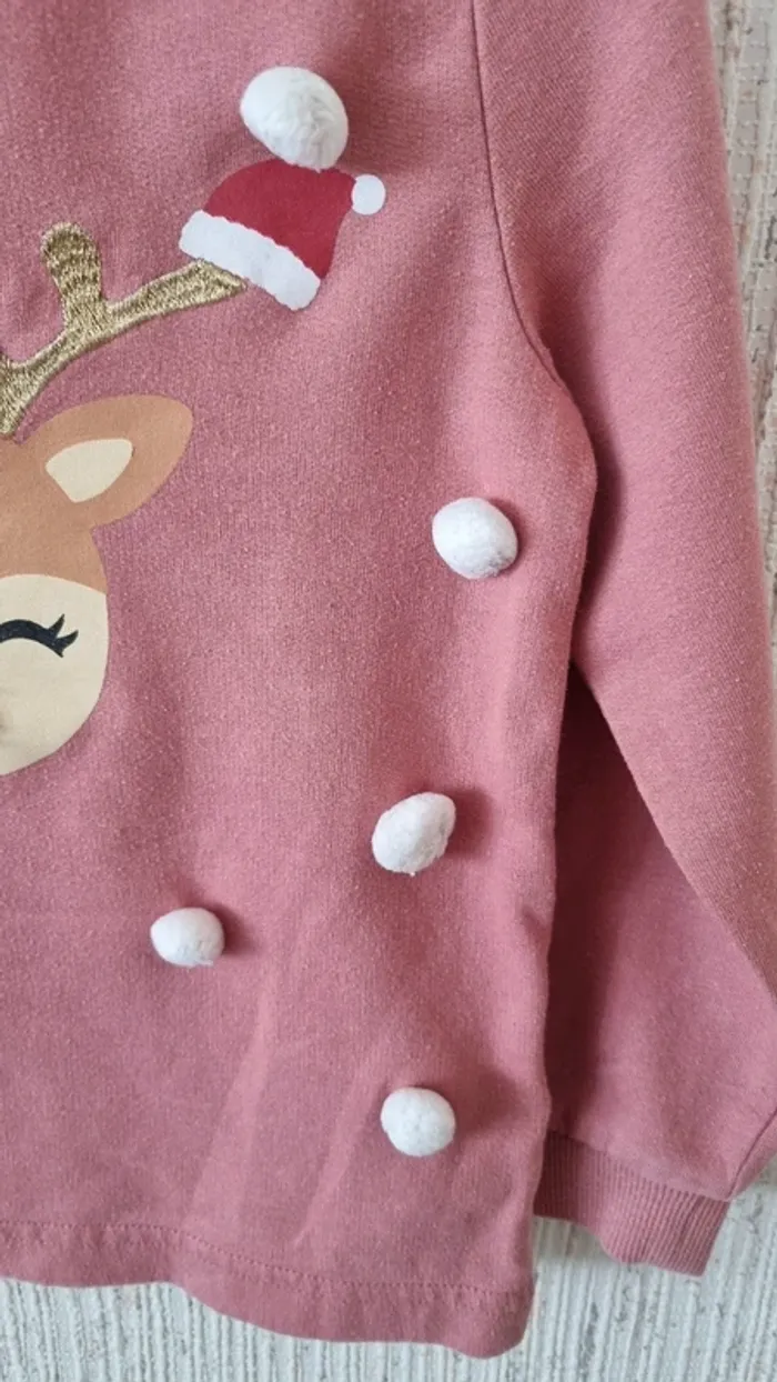Pul avec pompon taille 5-6 ans - photo numéro 4