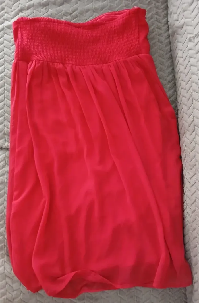 Robe rouge bustier taille 44 - photo numéro 2
