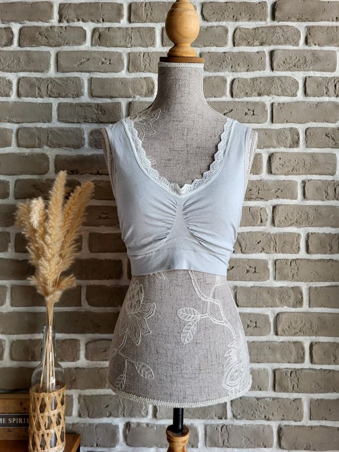 Brassière gris clair avec dentelle Damart - photo numéro 7