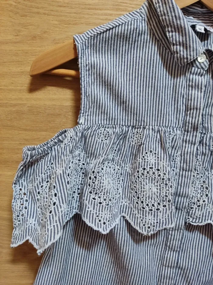 Chemise été rayée, épaules dénudées, dentelle - photo numéro 2