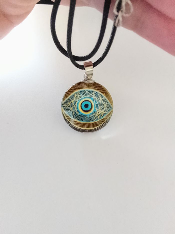 Collier corde de cire + pendentif celtique - photo numéro 3