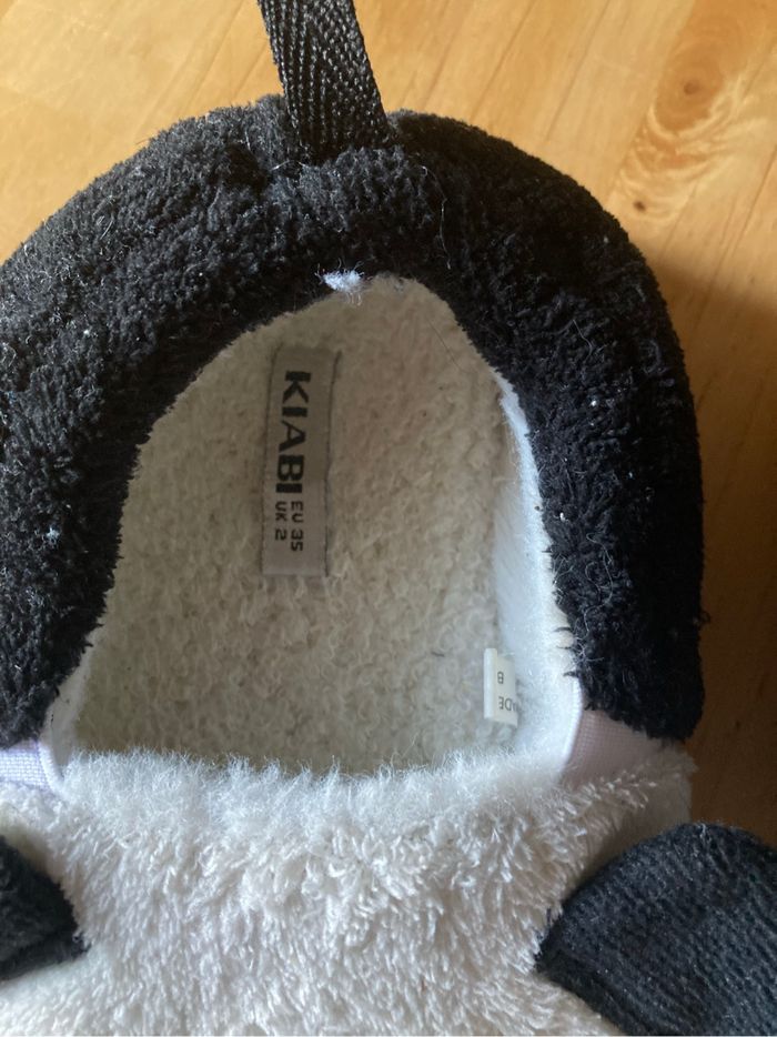 Chaussons en 35 - photo numéro 2