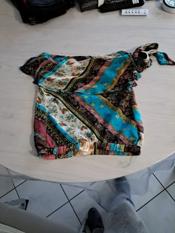 Top sur épaules