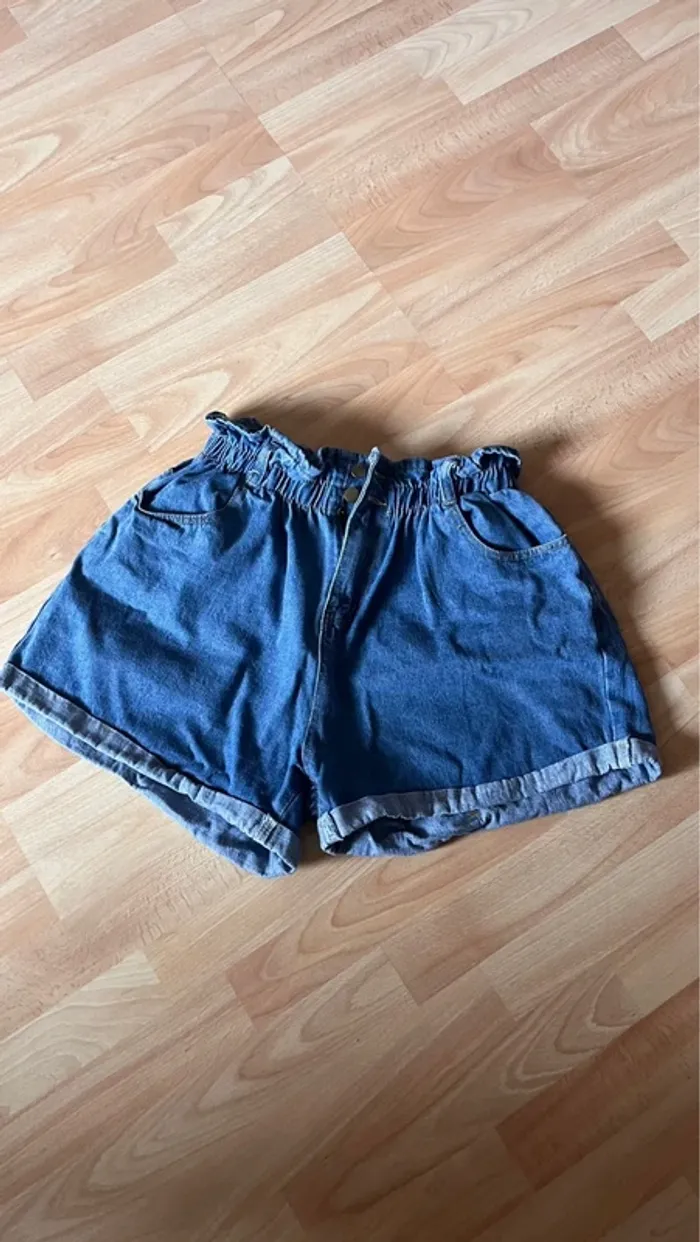 Short ample - photo numéro 4