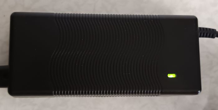 Chargeur Original Complet JY-420150 42V 1.5A 3 Trous avec câble Secteur - photo numéro 4