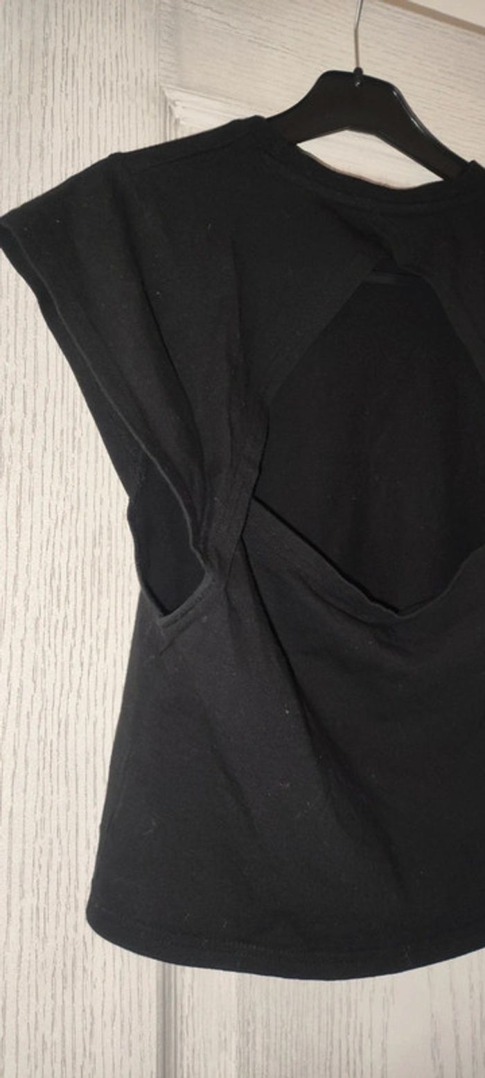 t-shirt dos nu fille noir - photo numéro 3