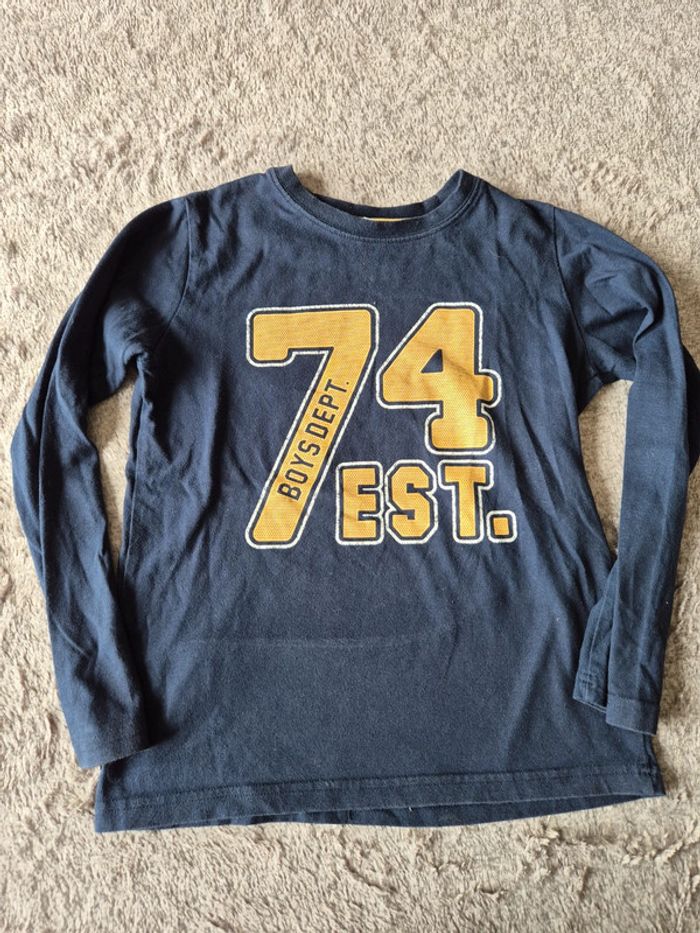 Tee-shirt manches longues 10 ans .