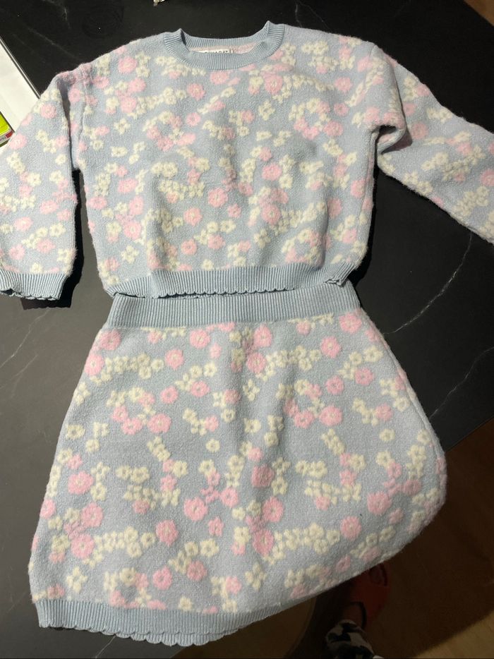 Ensemble pull et jupe Primark