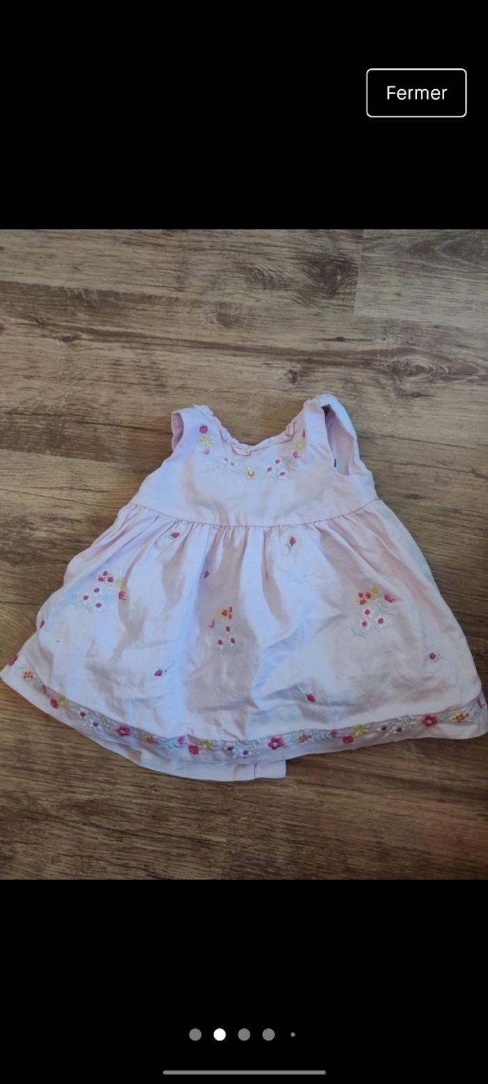 Robe 3 mois - photo numéro 2