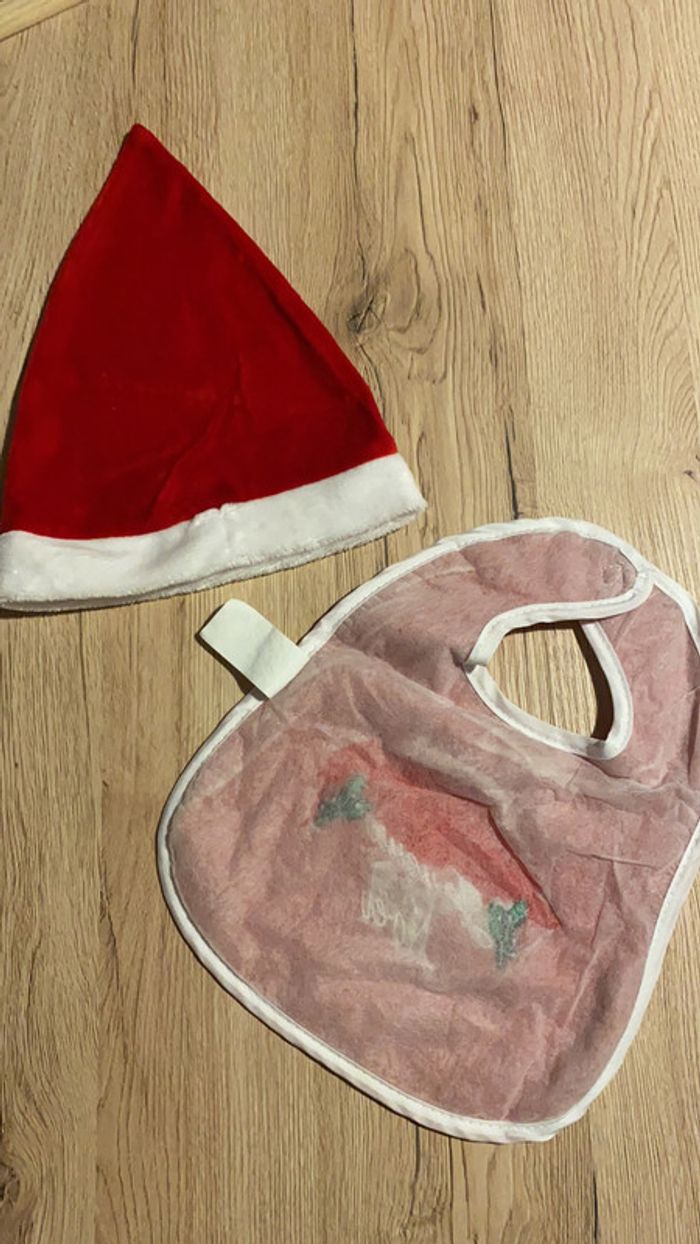 Lot bonnet et bavoir de noël - photo numéro 3