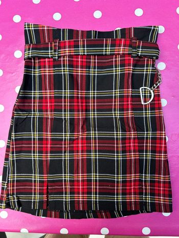 Mini jupe écossaise avec ceinture et médaillons taille xxs - rouge et noir neuf en viscose