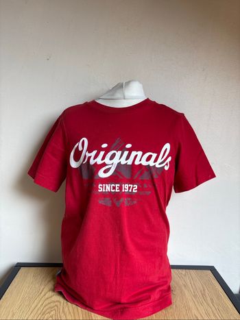 T-shirt garçon taille 140/146