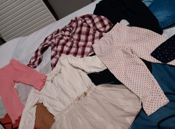 Lots VĂȘtements fille 18mois đž - photo numĂ©ro 14