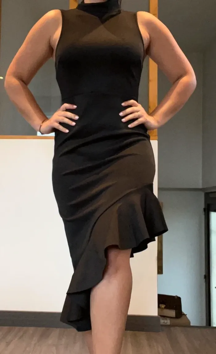 Robe longue asymétrique col roulé sexy