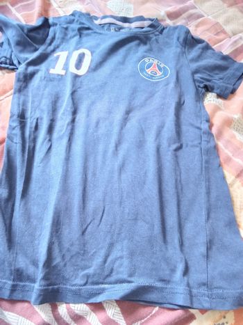 Tee shirt