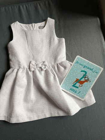 Robe blanche 💕 Taille 2 ans
