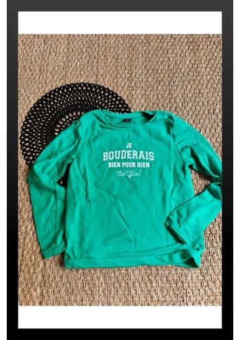Sweat verse boudeuse
