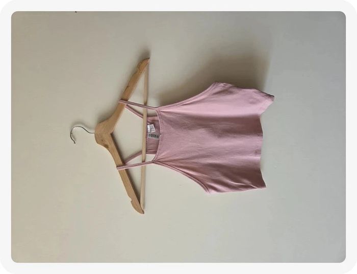 tops court divided rose taille Xs - photo numéro 2