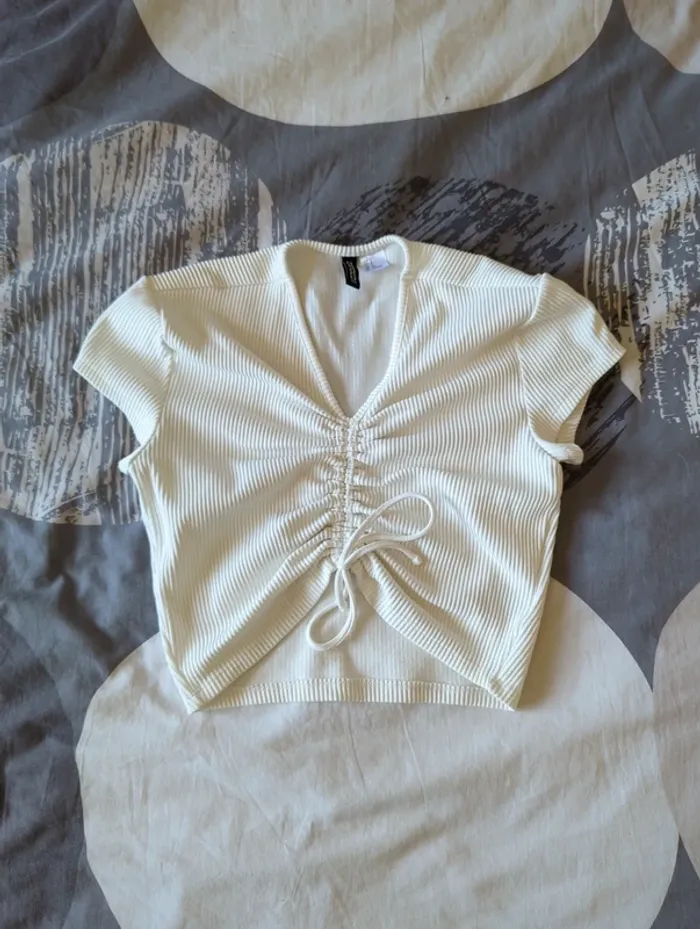 Tee Shirt crop top h&m taille S neuf